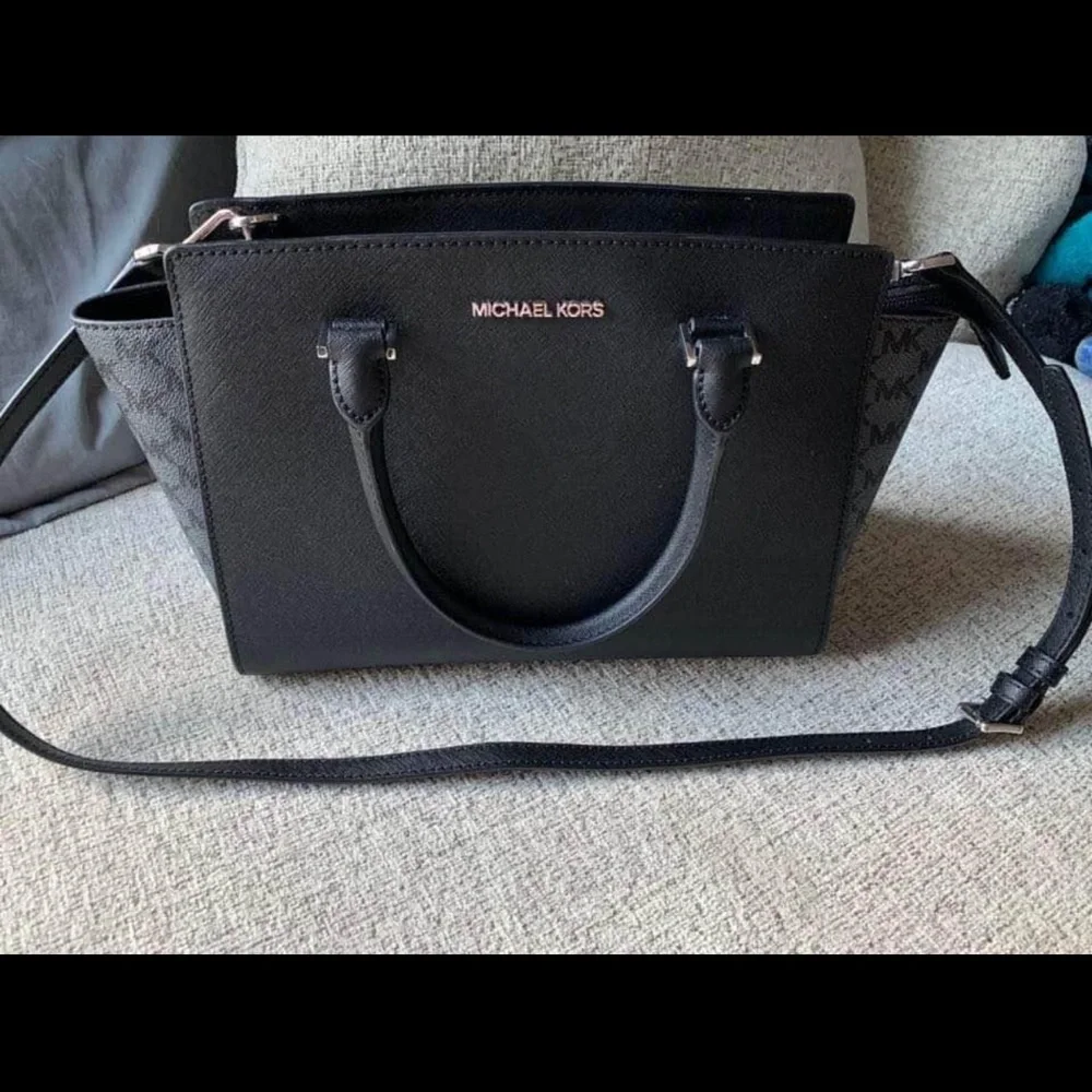 COPY - Mk purse - Picture 3 of 3